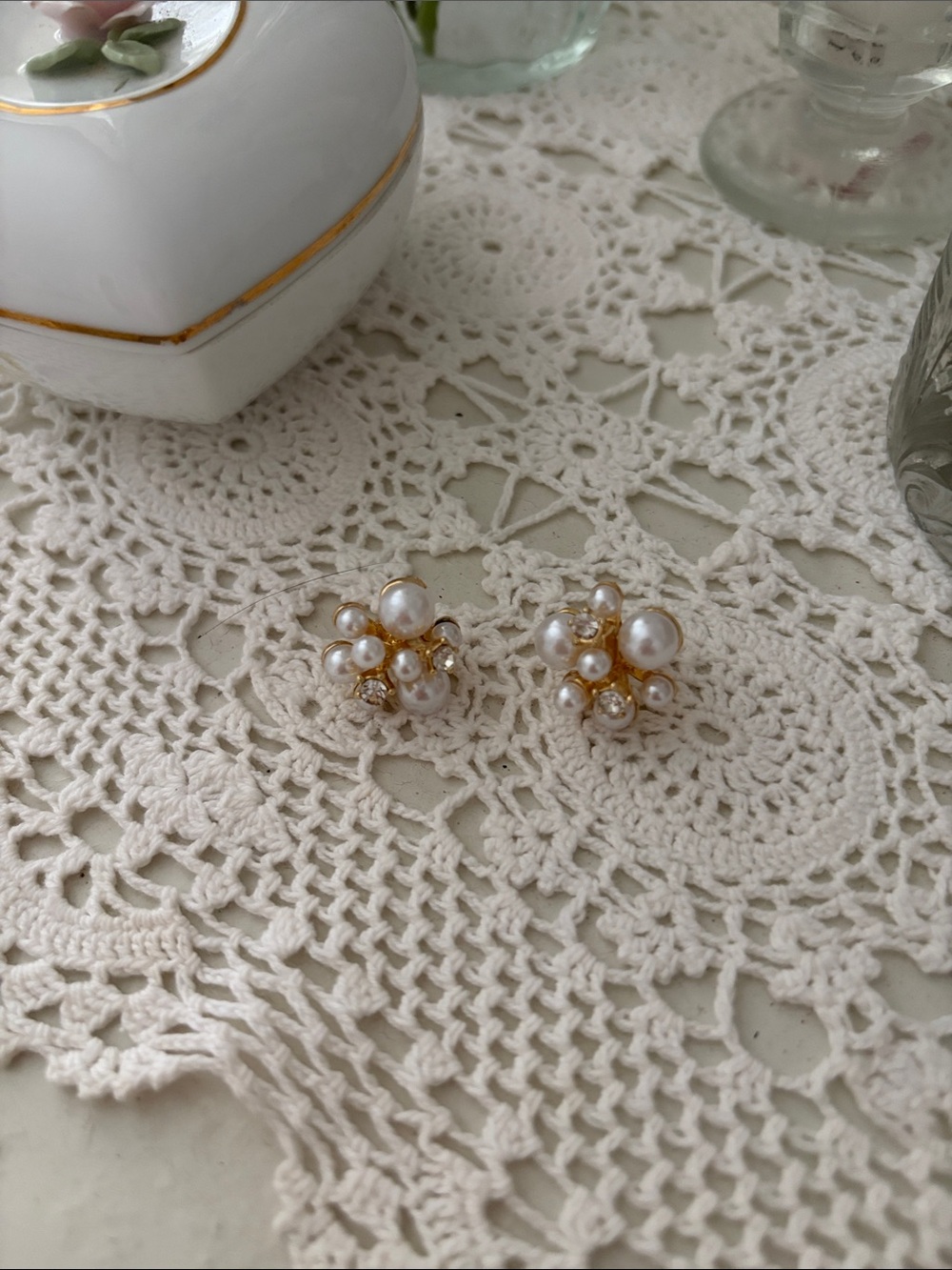 Gold Pearl Cluster Stud Earrings - Elegant Women Jewelry
